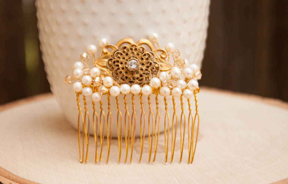 Bridal Hair Comb Pearls