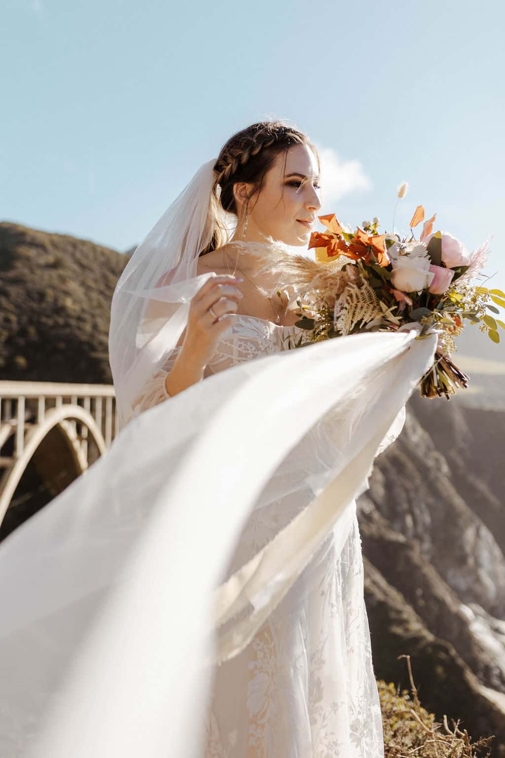 Bride with Veil Flower Bridal Jewelry